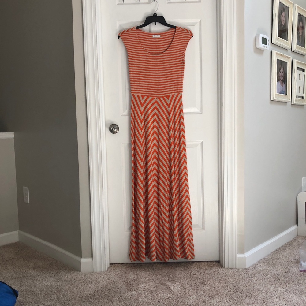 ✨Calvin Klein Striped Maxi Dress